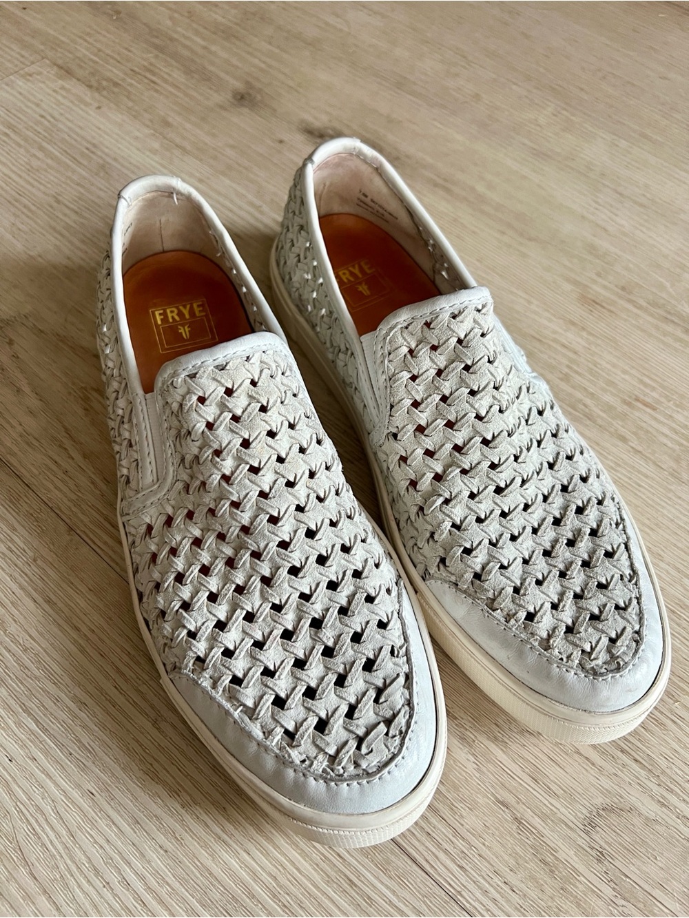 Frye Gemma gray suedes leather woven slip on sneakers Women’s size 8